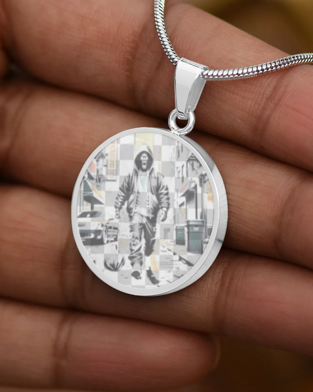 Small “BEGLINT” necklace